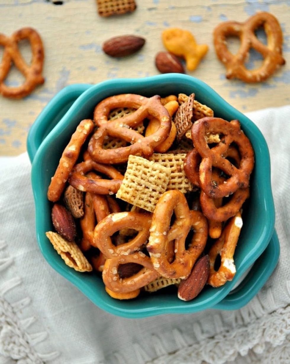 Slow-Cooker Mesquite Smokehouse Snack Mix