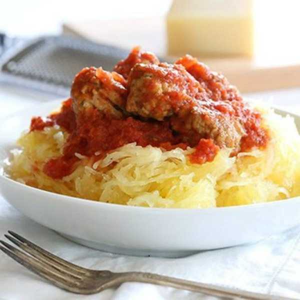 Slow Cooker Spaghetti Squash and Meatballs