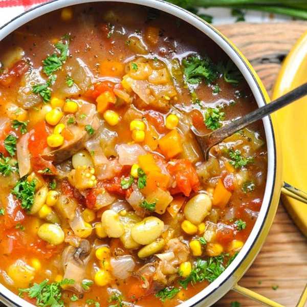 Slow Cooker Summer Vegetable Soup