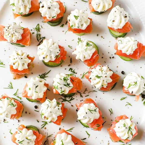 Smoked Salmon Appetizers with Cucumber and Lemon Dill Cream Cheese