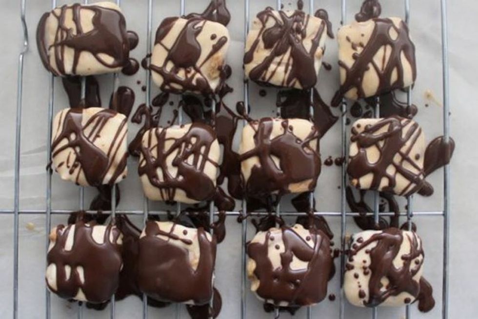 Snickers Ice Cream Brownie Bites