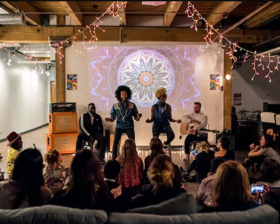 Best Father's Day Gift My Sofar Sounds Experience! Brit + Co