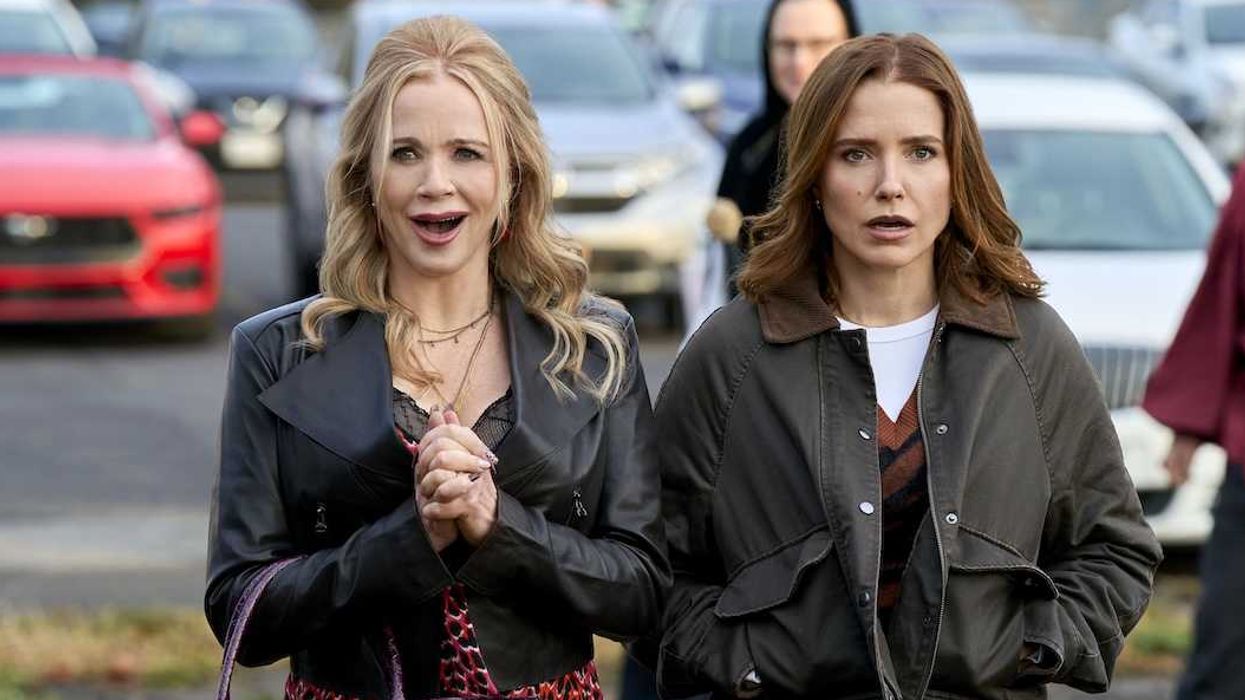 sophia bush and lauren holly broad trip roku