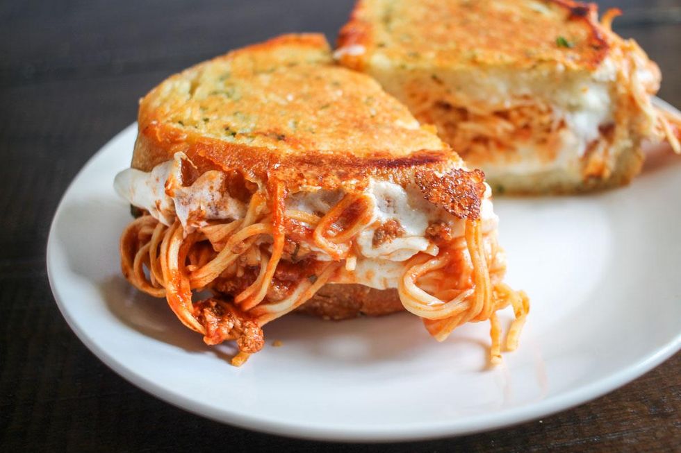 spaghetti grilled cheese unexpected grilling recipes