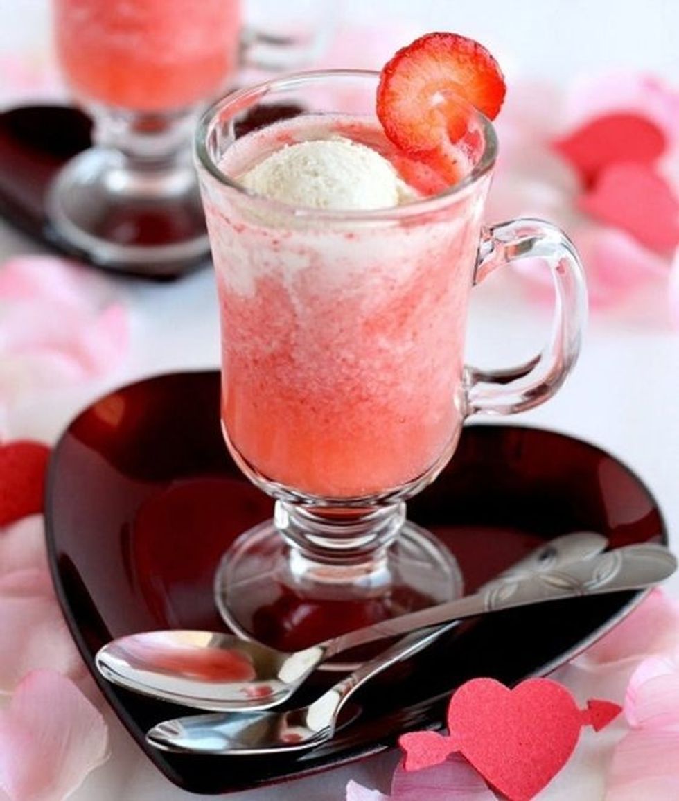 Sparkling Strawberry Float