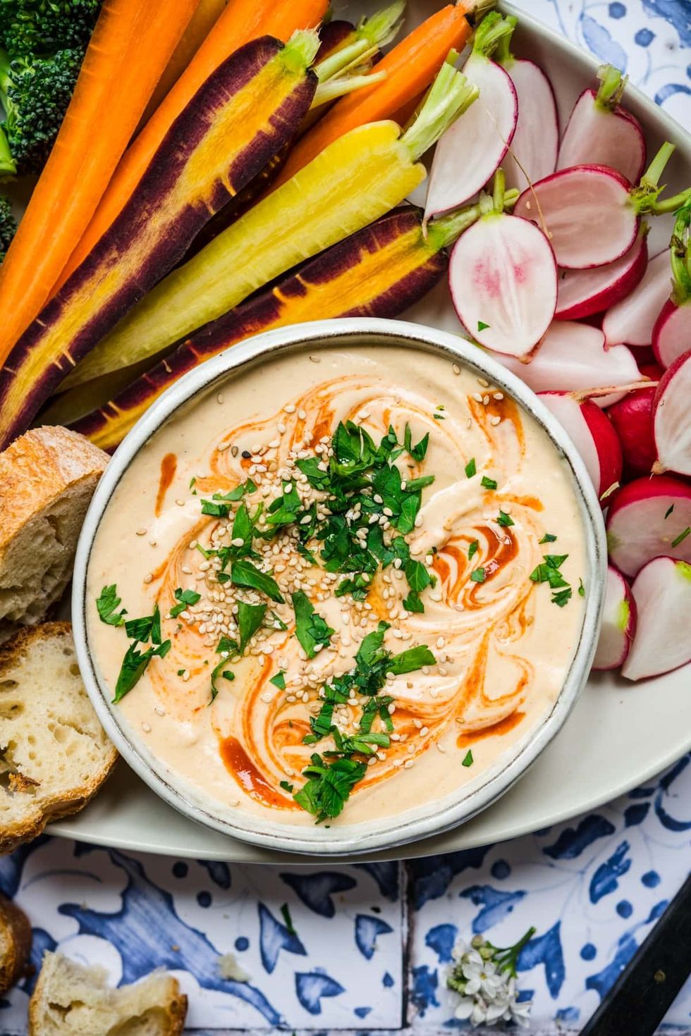 Spicy Sriracha White Bean Dip