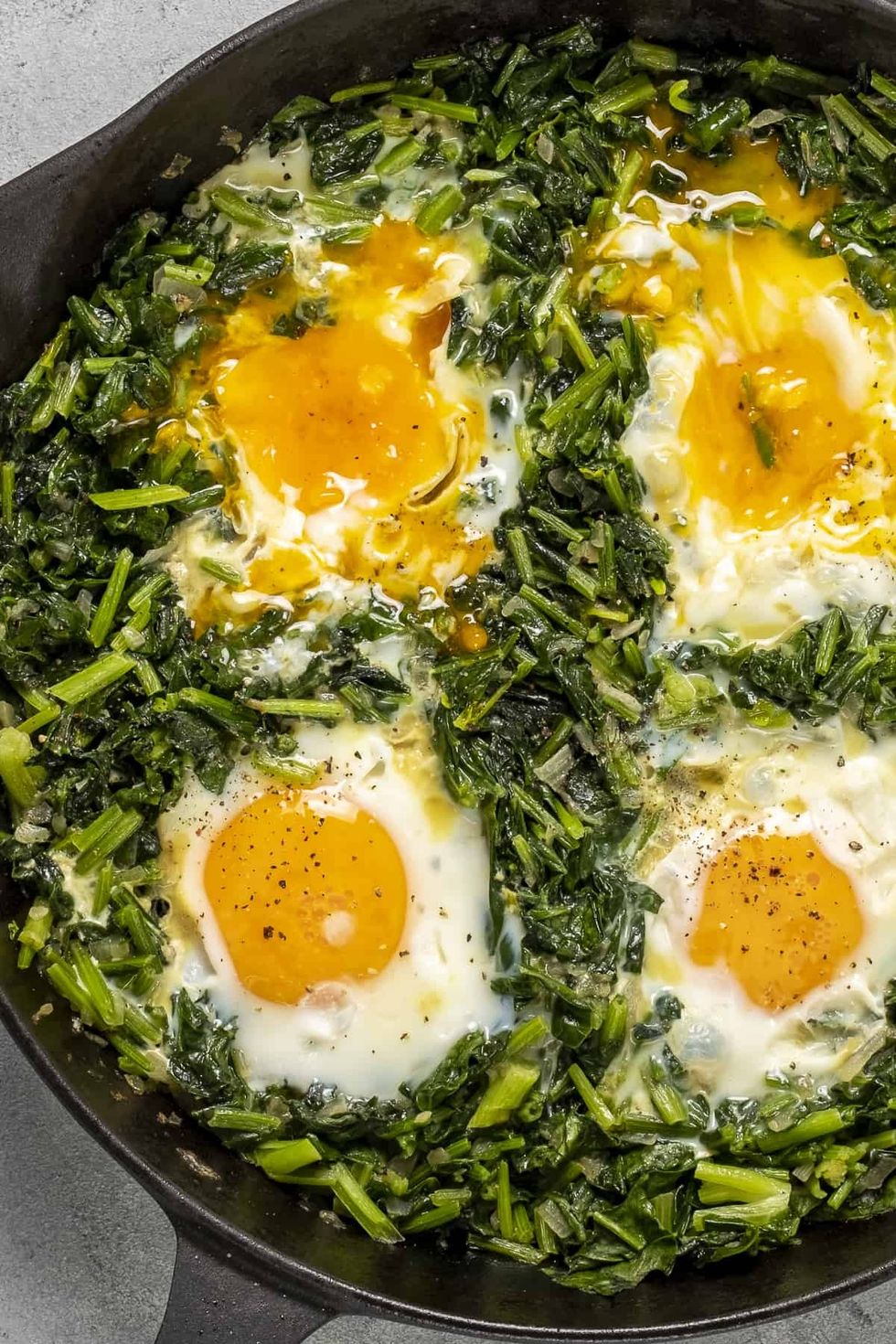 Spinach with Eggs