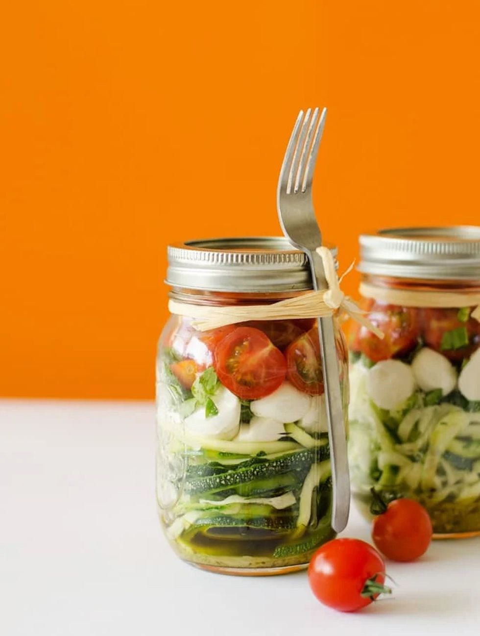 Spiralized Zucchini Caprese Salad in a Jar