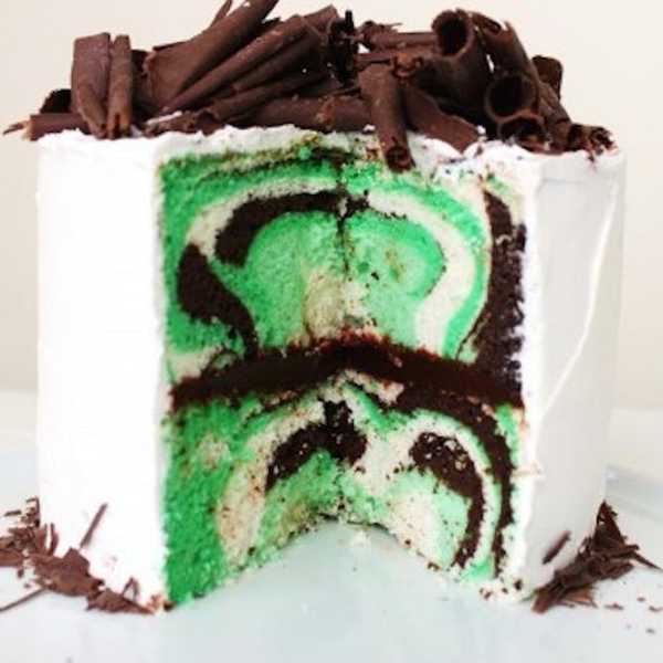 St. Patrick\u2019s Day Mint Chocolate Cake