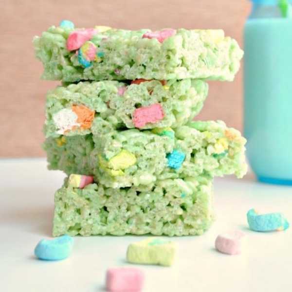 St. Patrick\u2019s Day Rice Krispie Treats With Lucky Charms Marshmallows