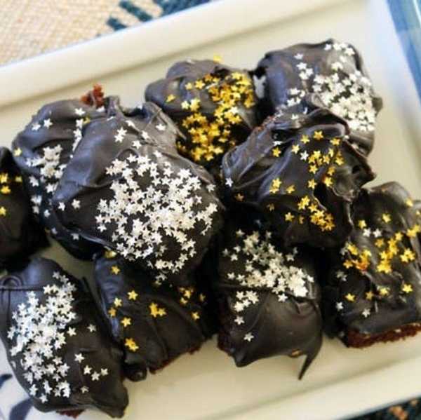 Star-Studded Dark Chocolate Cake Bites