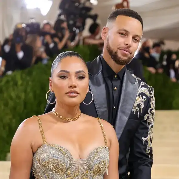 steph and ayesha curry baby news