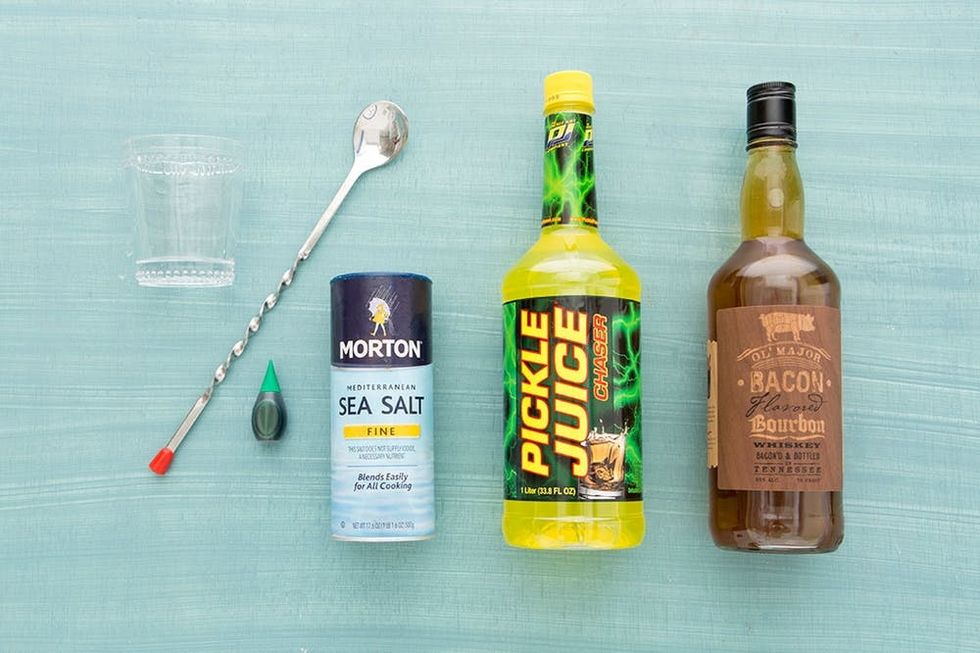 StPattysDay_Pickle_Drinks_01