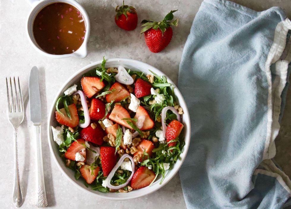 Strawberry Arugula Walnut Salad Easy Camping Food