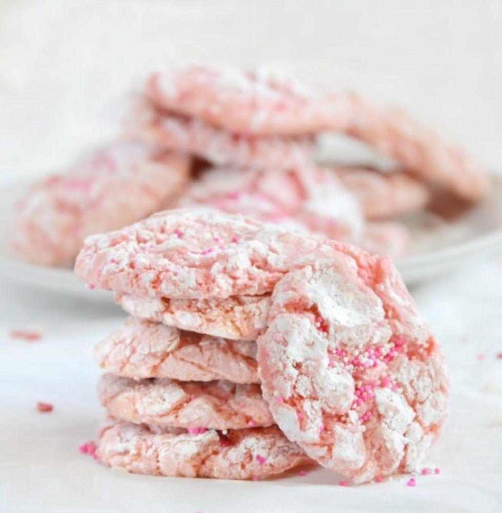 strawberry-cake-mix-crinkle-cookies (1)