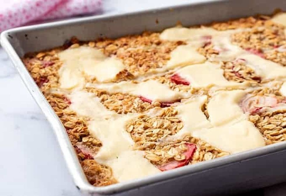 Strawberry Cheesecake Baked Oatmeal
