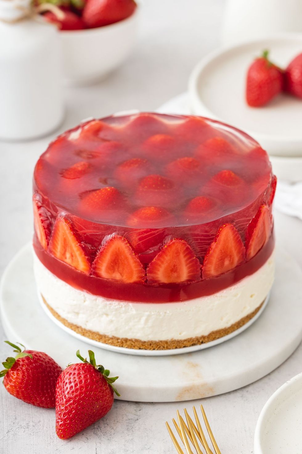 Strawberry Jelly No-Bake Cheesecake