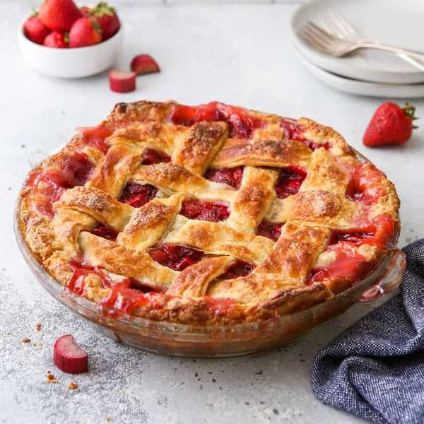 Strawberry Rhubarb Pie