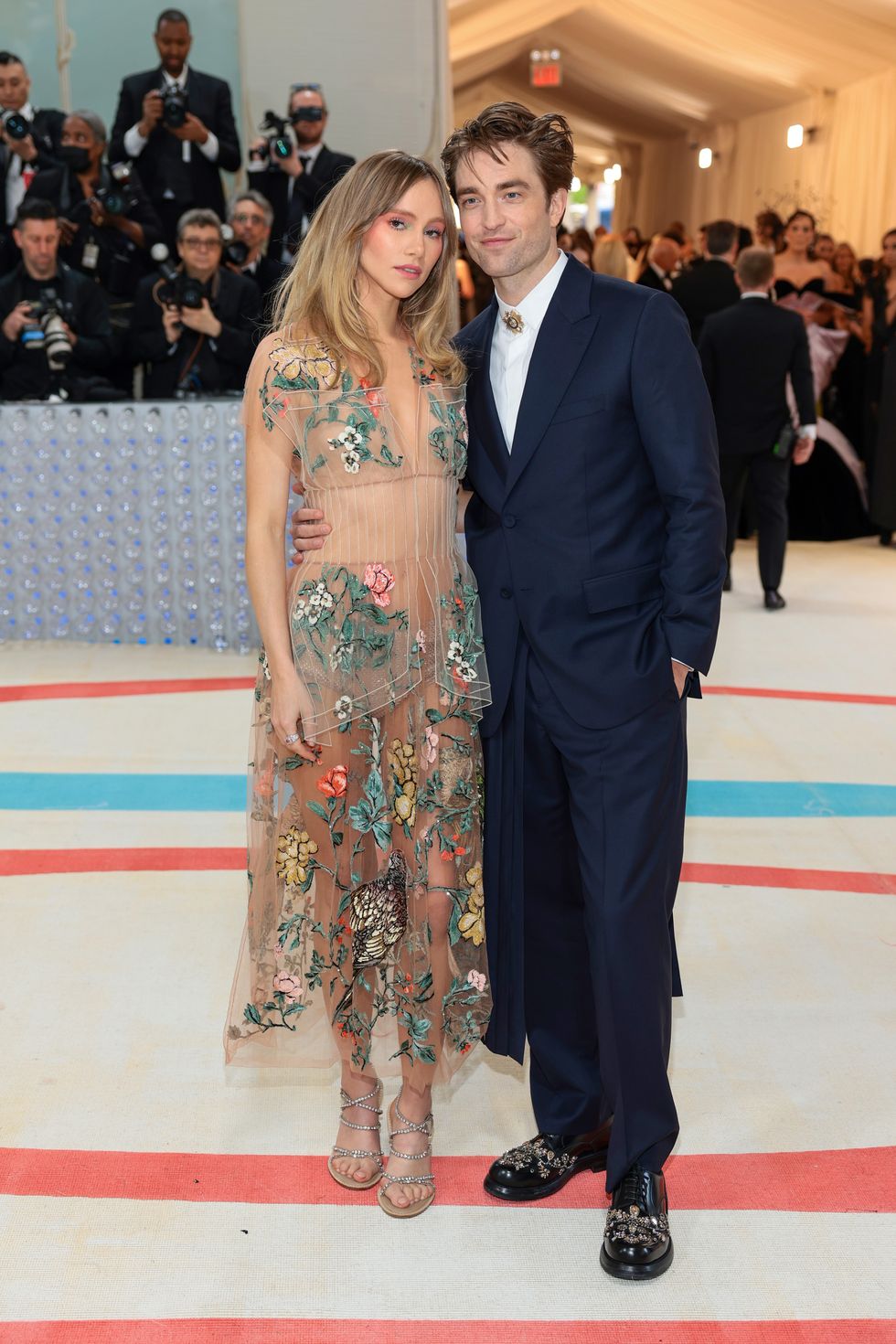Suki Waterhouse and Robert Pattinson are one of the best couples at the 2023 met gala