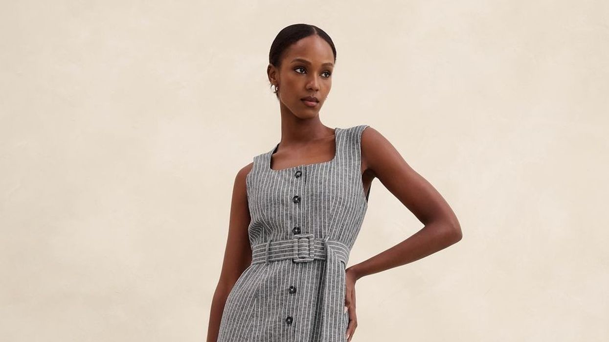 cute summer work dresses make for one of the best outfits for women! #summerworkoutfits #workoutfitswomen #summerworkoutfitsoffice #office # summer #work 7 Chic Work Dresses for