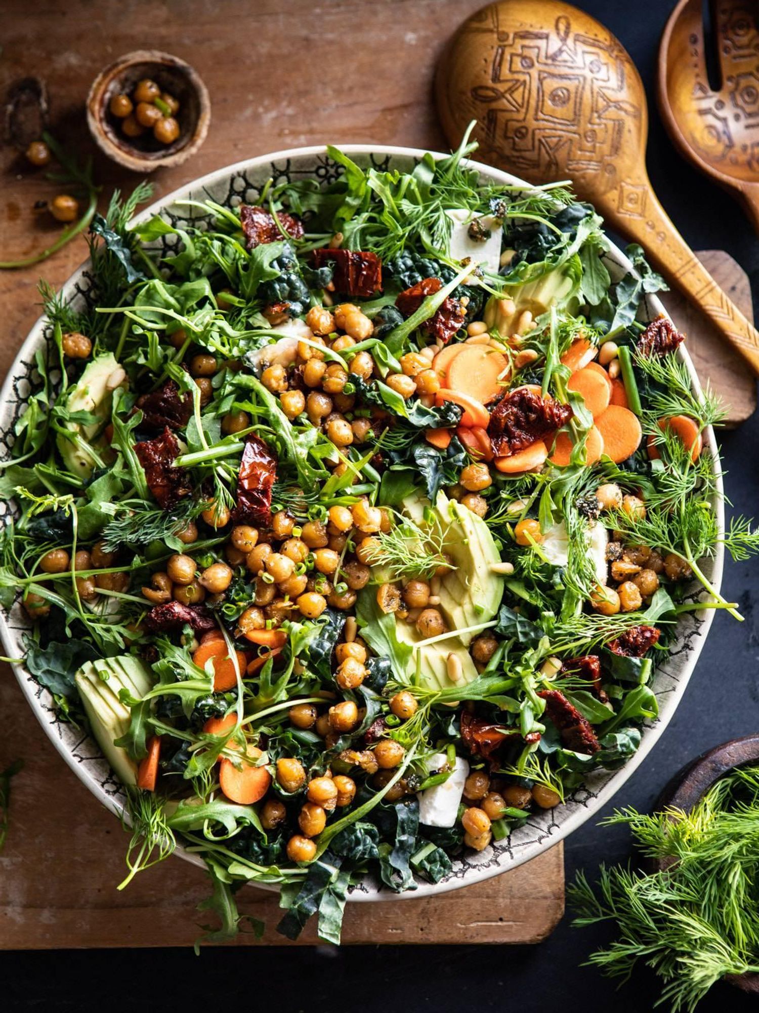 Super Green Sundried Tomato Herb Salad with Crispy Chickpeas