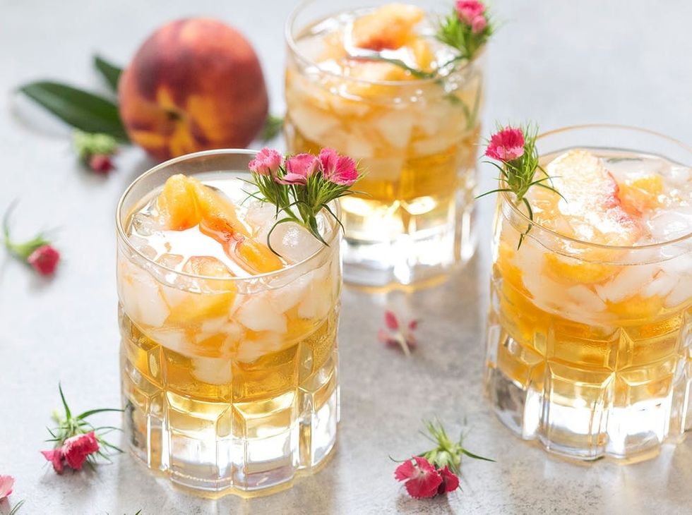 Sweet Georgia Peach Smash with decorative flowers