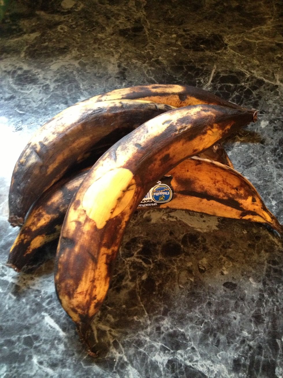 Sweet ripe plantains. I could have waited for it to get blacker and softer but I couldn't wait. I needed this dish in my life today \ud83d\ude01\ud83d\ude01