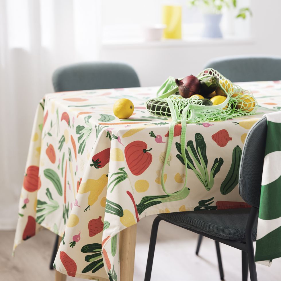 TABBERAS Vegetable Tablecloth