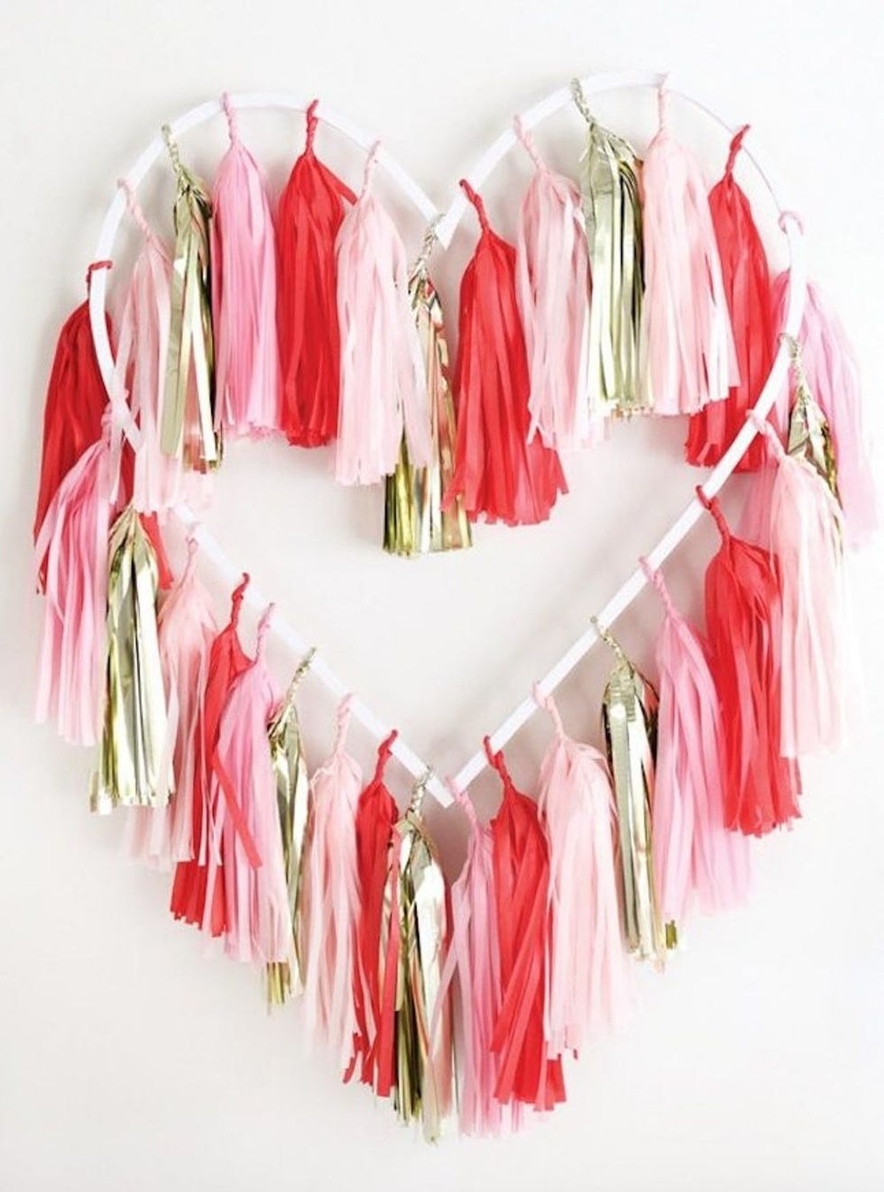13 LastMinute Wall Art Ideas to DIY for Valentine’s Day Brit + Co