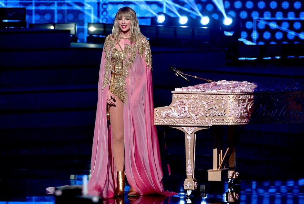 taylor swift amas