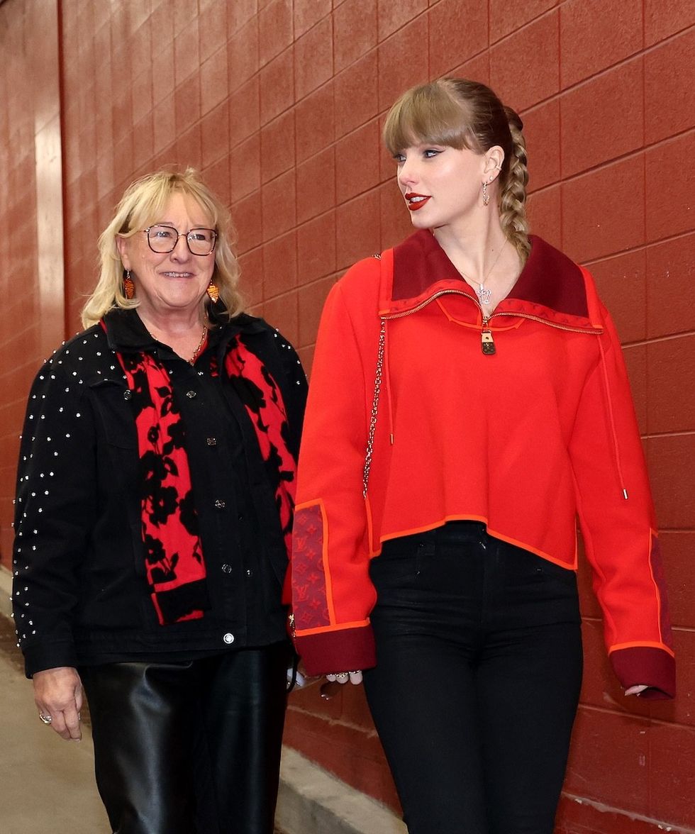 taylor swift and donna kelce