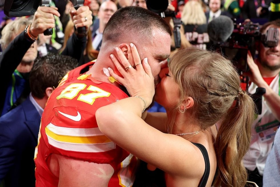 taylor swift and travis kelce