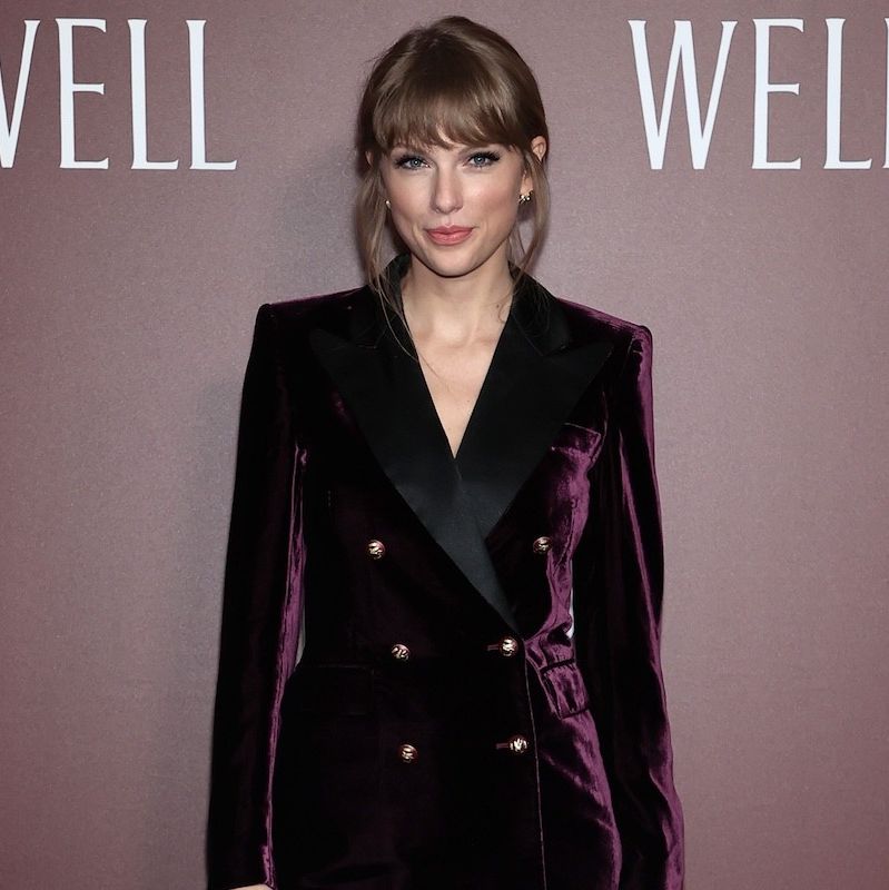 taylor swift book all too well premiere