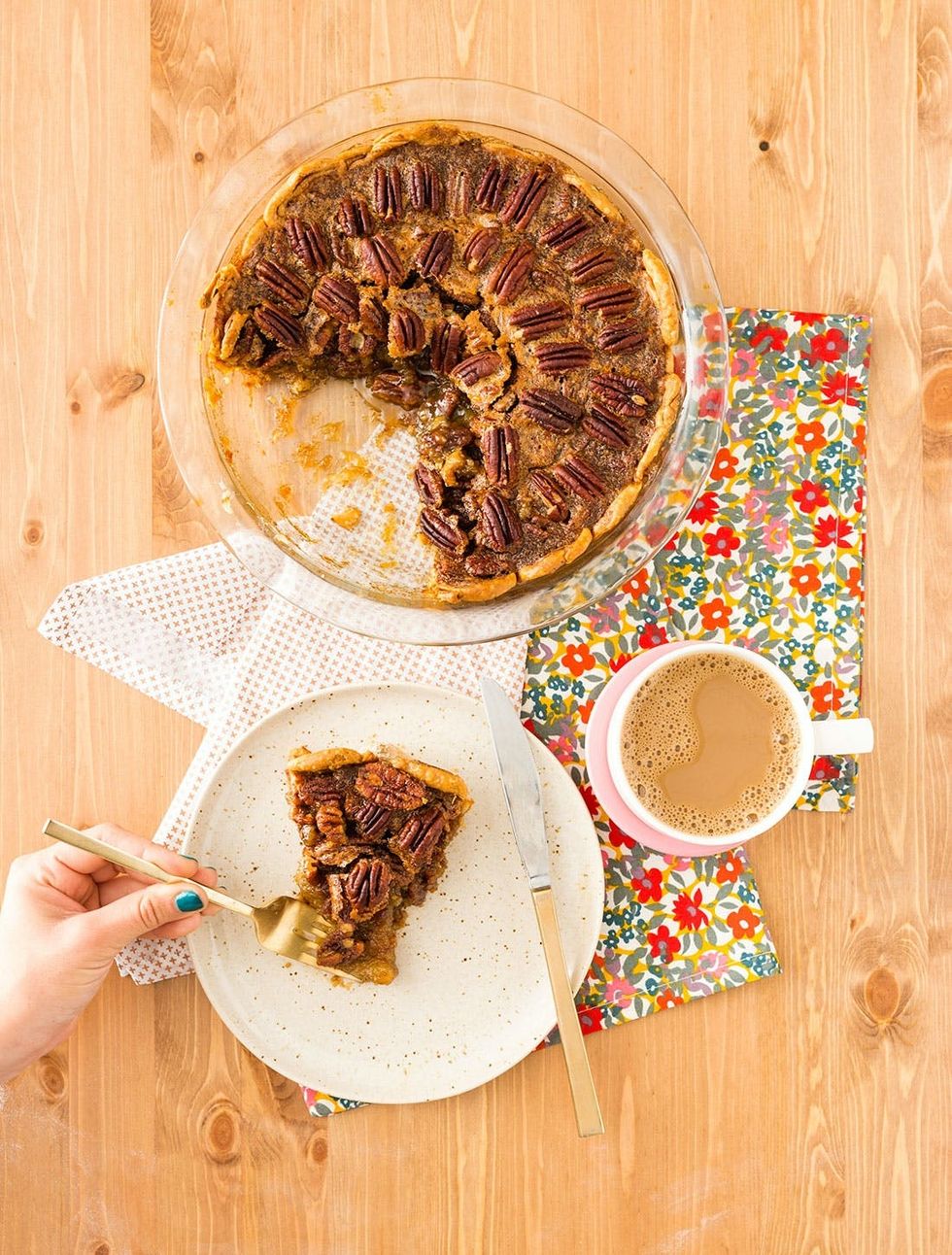 Thanksgiving Cinnamon Pecan Pie Recipe