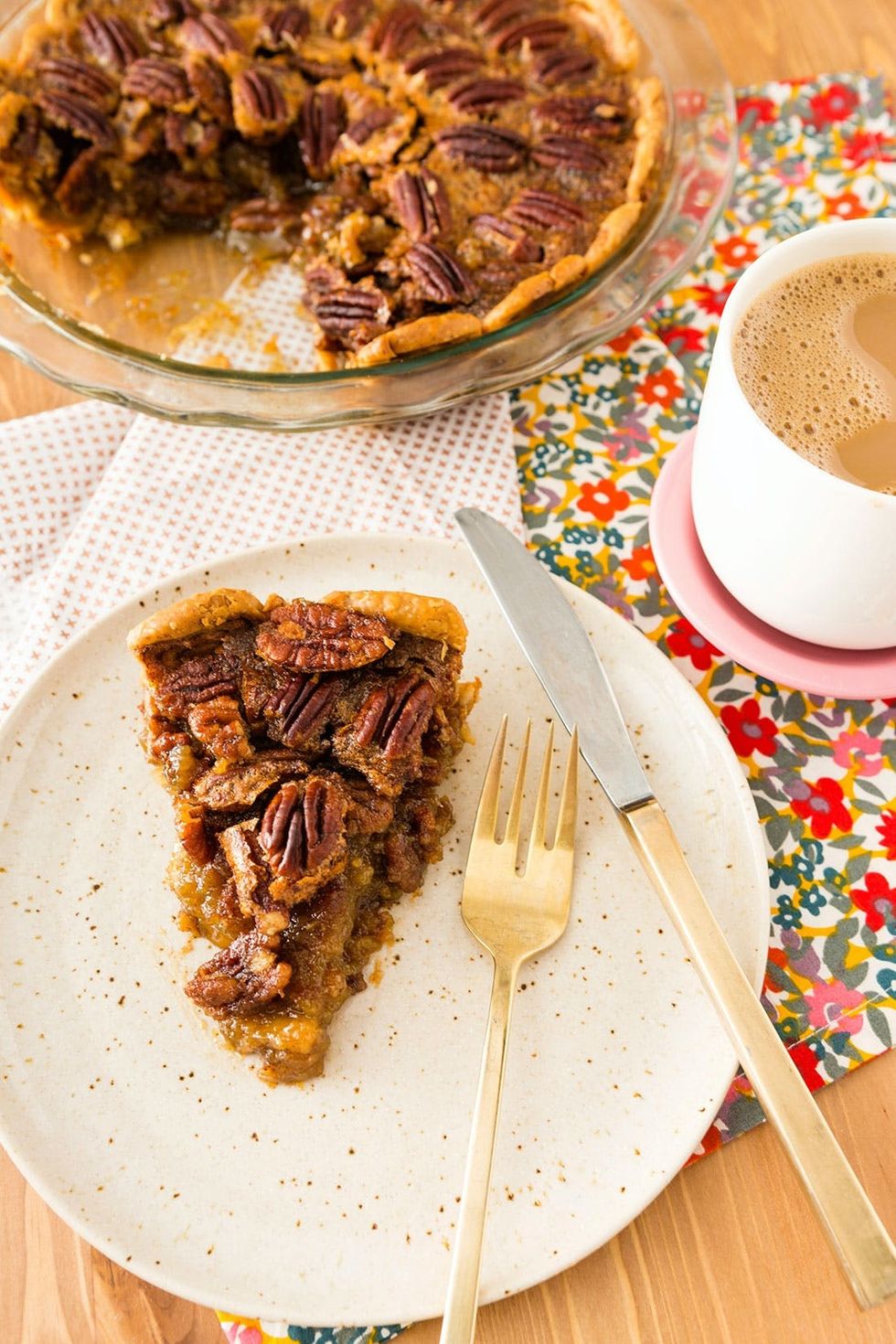 Thanksgiving Cinnamon Pecan Pie Recipe