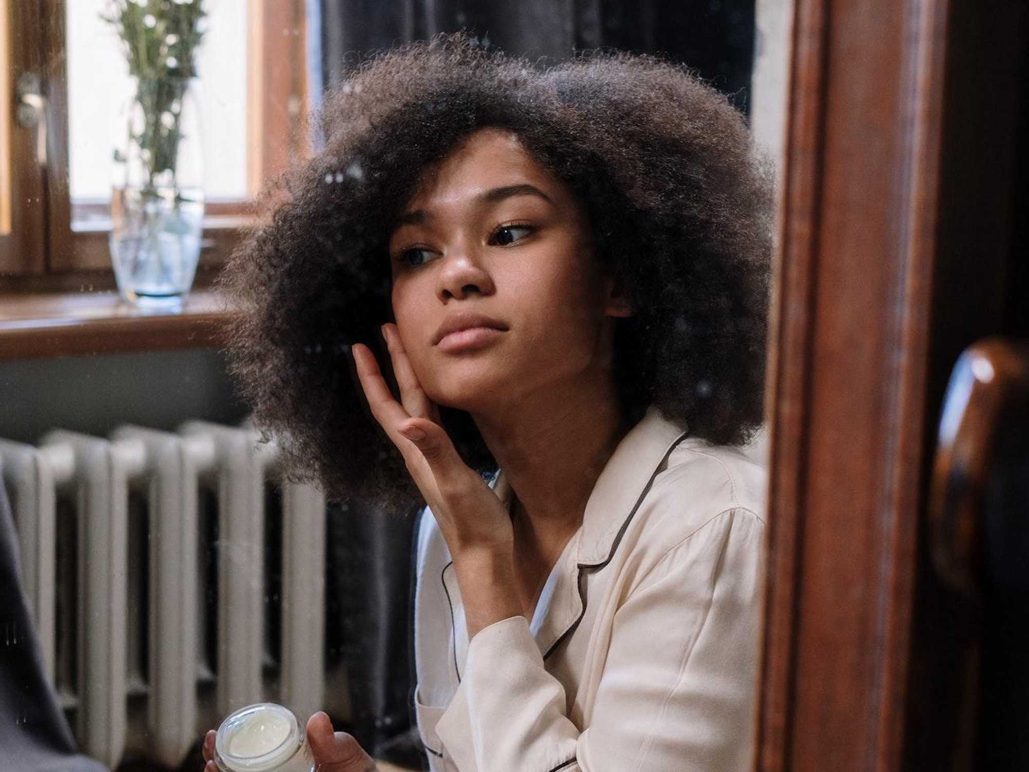 The Best Skincare Routine For Your 20s, 30s, 40s & Beyond, According To Dermatologists