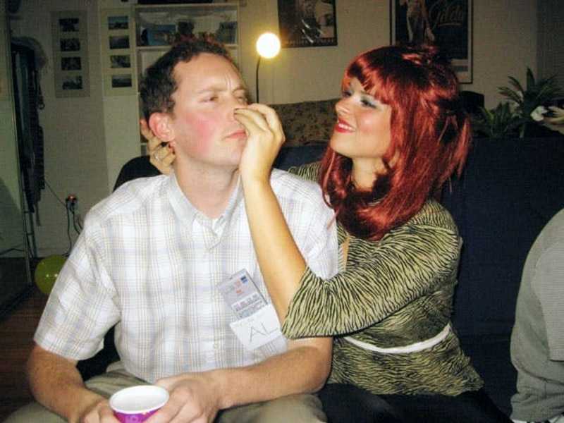 Twenty 90's Couple Costumes to Honor the Decade - Brit + Co
