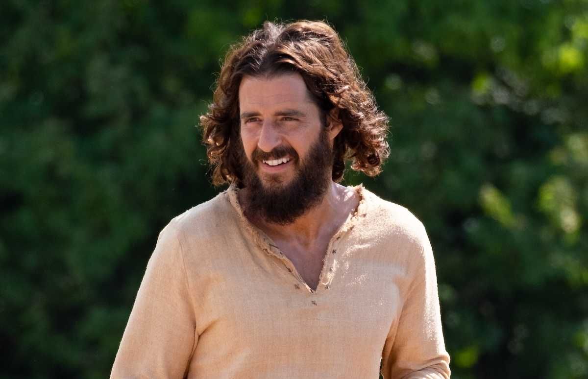 the chosen season 6 jonathan roumie as jesus