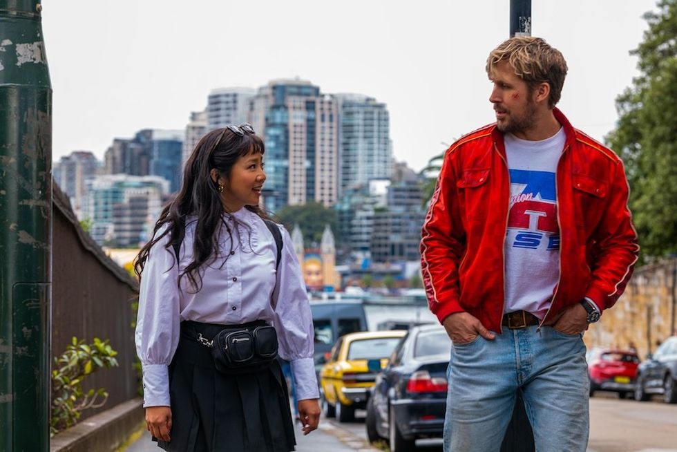 the fall guy 2024 movie stephanie hsu and ryan gosling walk through sydney australia