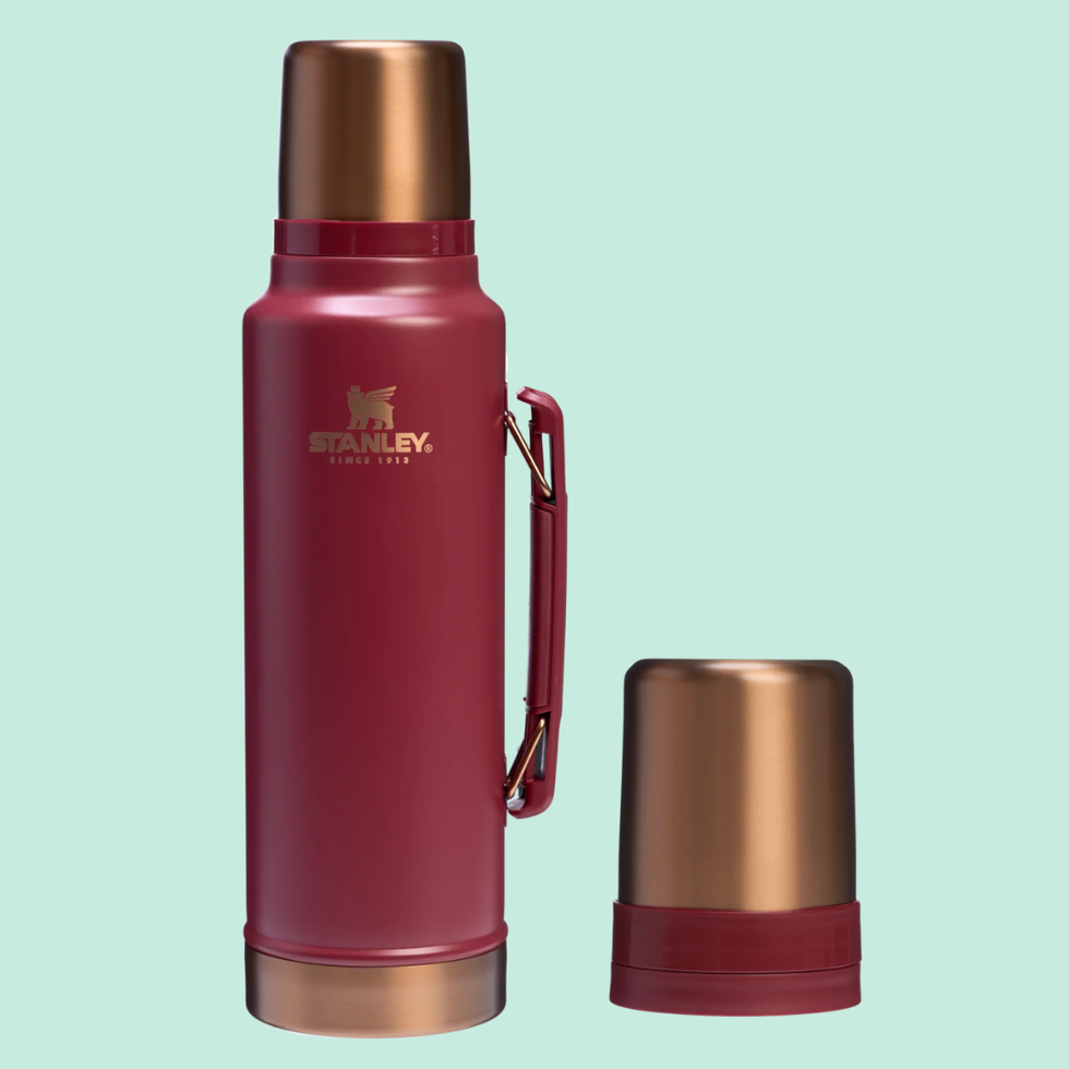 The Holiday Legendary Classic Bottle with Buddy Cups