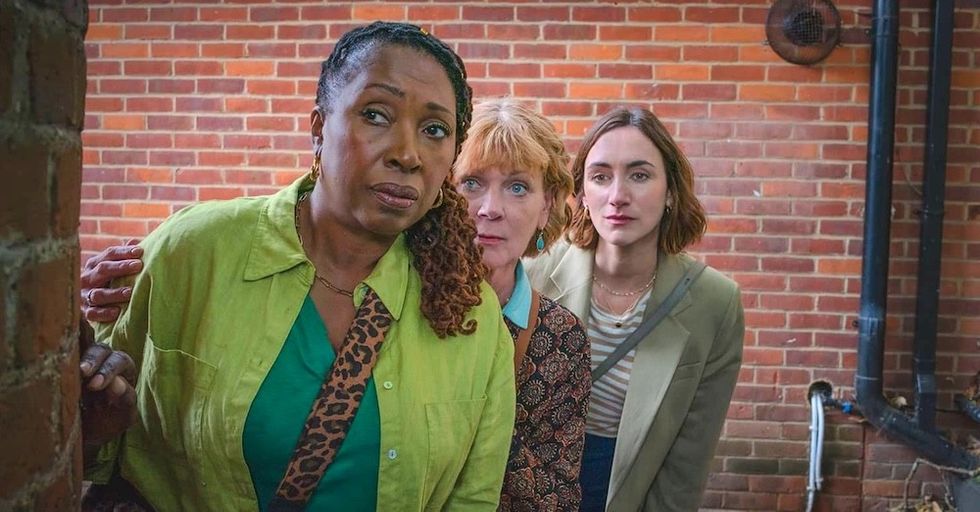 the marlow murder club cast