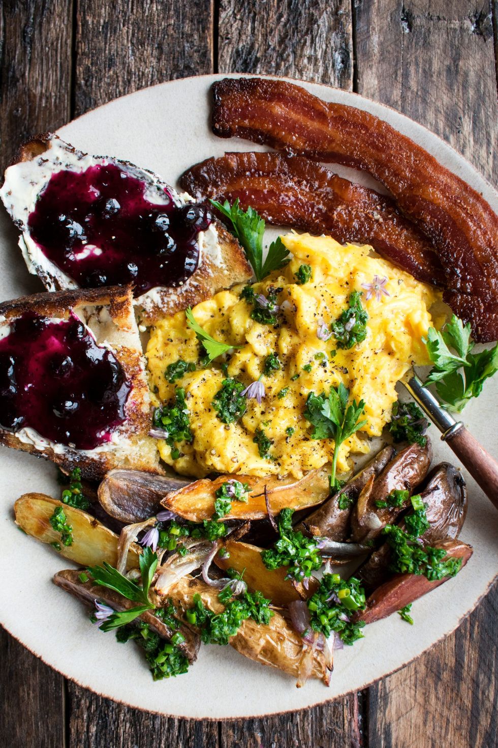 the ultimate scrambled egg breakfast
