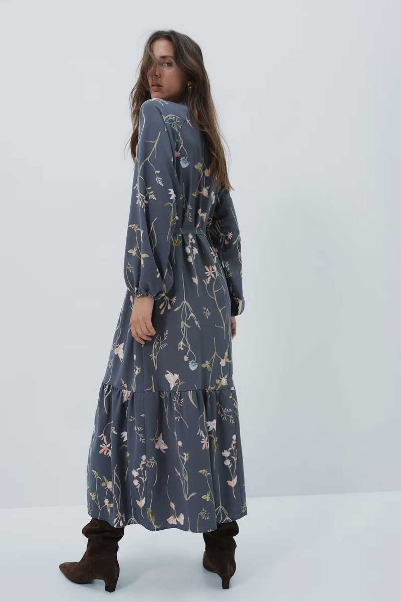 13 Perfectly Flattering H&M Dresses For Every Fall Occasion - Brit + Co 13 Perfectly Flattering H&M Dresses For Every Fall Occasion - Brit + Co