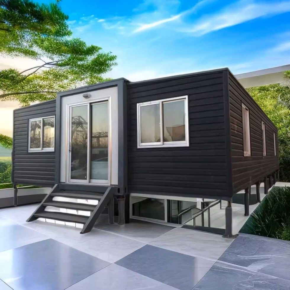 Tiny Expandable Prefab House