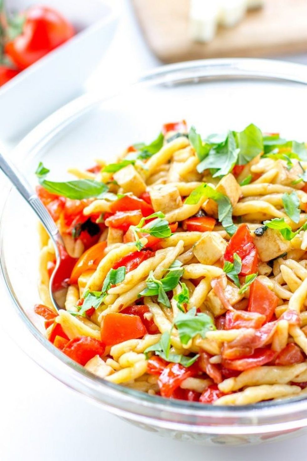 Tomato, Mozzarella, and Prosciutto Pasta