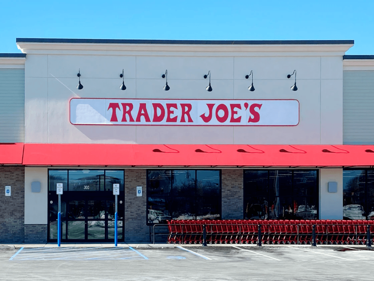 Trader Joe's​ pastel mini tote bags will return for spring 2026 alongside a new lavender tote bag.