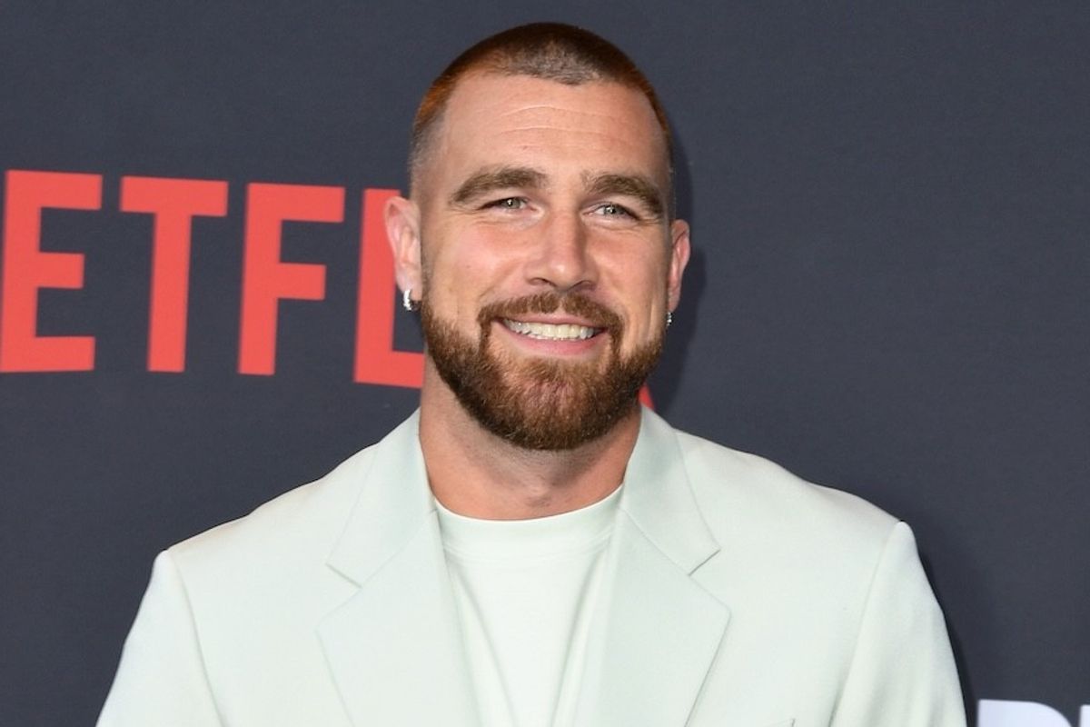 travis kelce defines relationship with taylor swift