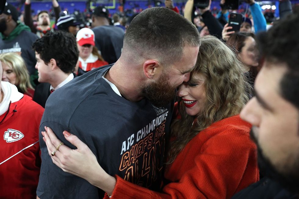 travis kelce taylor swift the super bowl