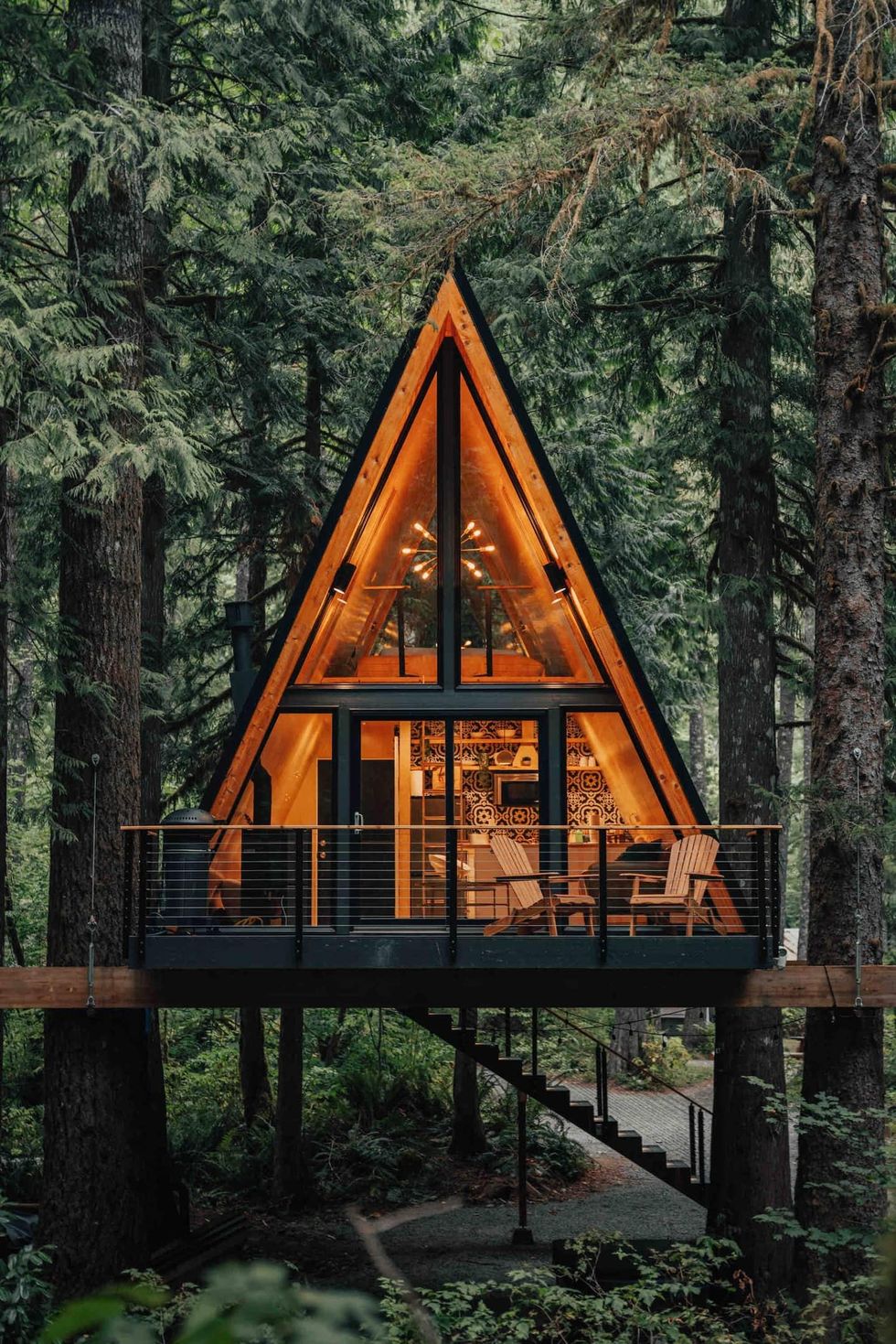 Treehouse A-frame Cabin, Cascade Mountains