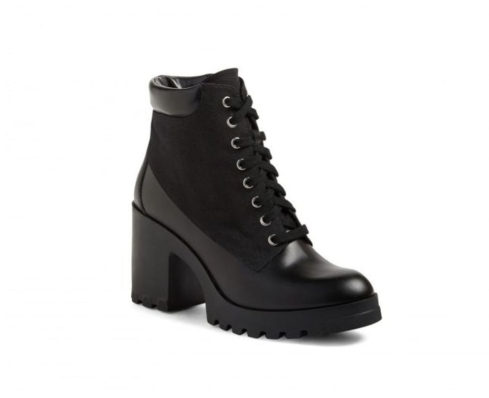 two-tone-black-boots